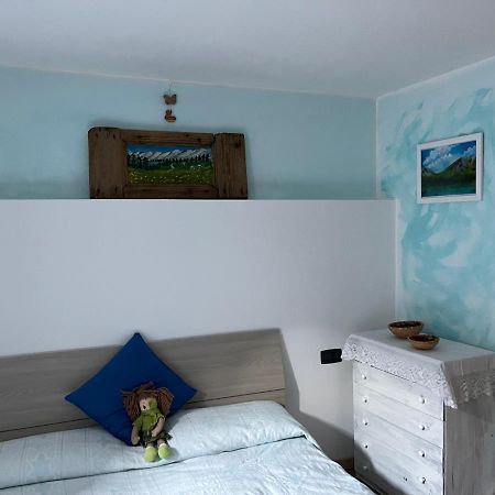 La Casa Di Pucci Nel Borgo Affrescato Di Parlasco Cortenova Eksteriør billede