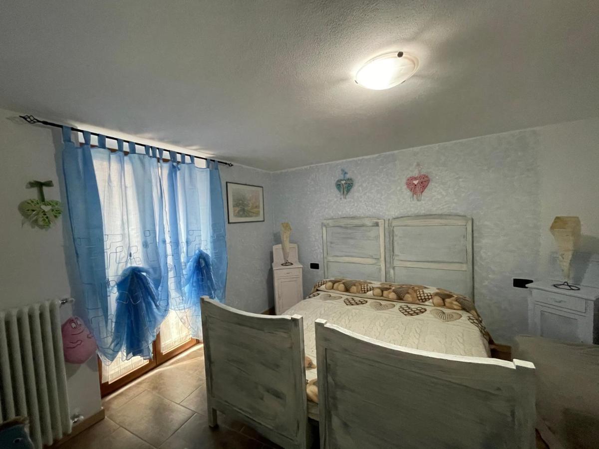 La Casa Di Pucci Nel Borgo Affrescato Di Parlasco Cortenova Eksteriør billede